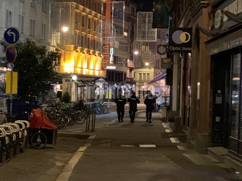 Ερημη πόλη το Στρασβούργο μετά την τρομοκρατική επίθεση [αποκλειστικές εικόνες] | iefimerida.gr 1