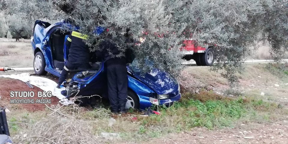 Οι πρώτες εικόνες από το τροχαίο δυστύχημα οικογένειας στο Αργος | iefimerida.gr 0