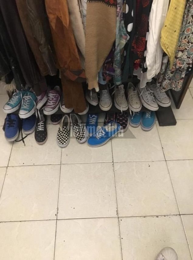 Και φυσικά το τζιν πάει με το sneaker του και εδώ θα βρεις πολλά.