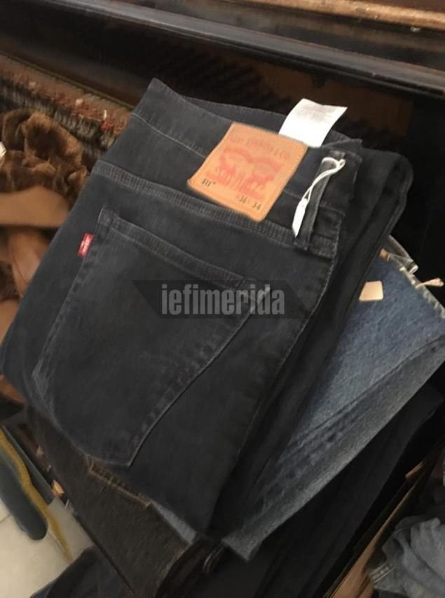 Δεν υπάρχει περίπτωση να μην βρεις ένα τζιν στο στιλ σου σε αυτό το μαγαζί.