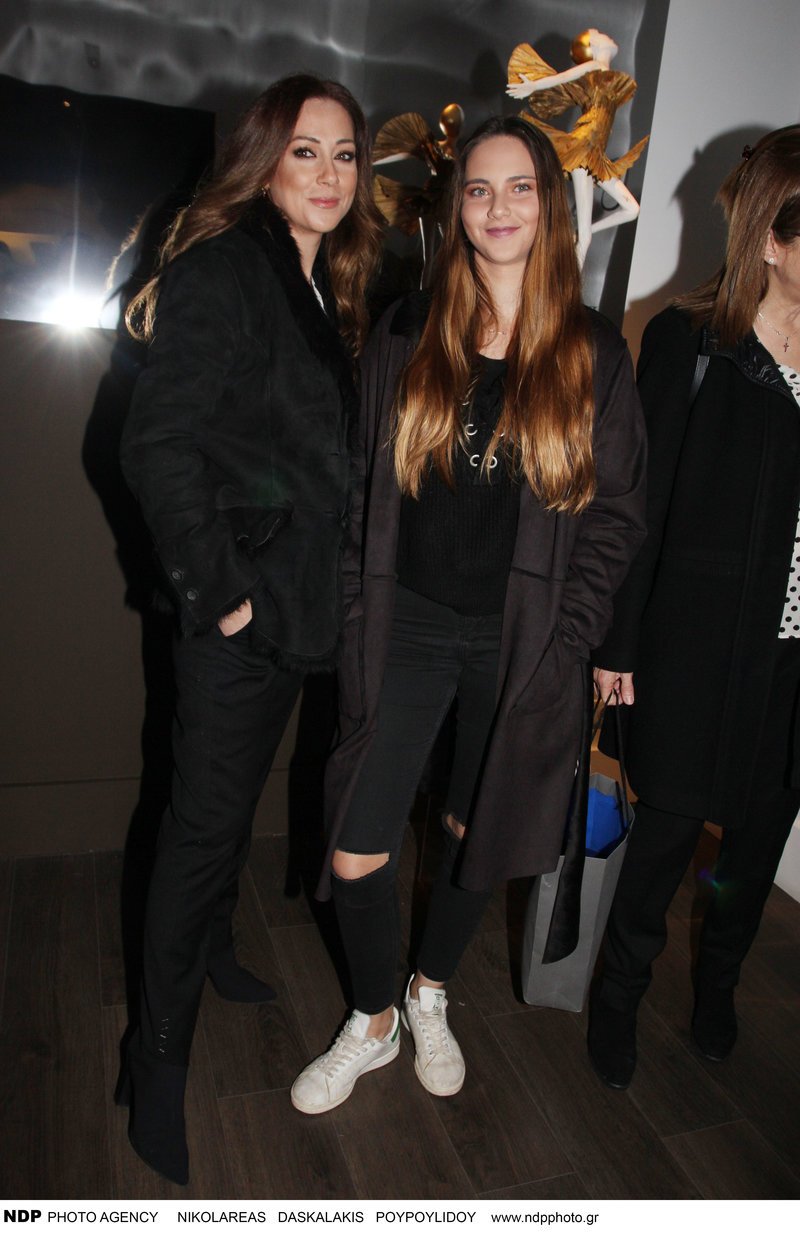 Μαριτίνα Χυδήρογλου -Η 15χρονη κόρη της Ειρήνης Σκλήβα είναι η δική της... Mini-Me [εικόνες] | iefimerida.gr 1