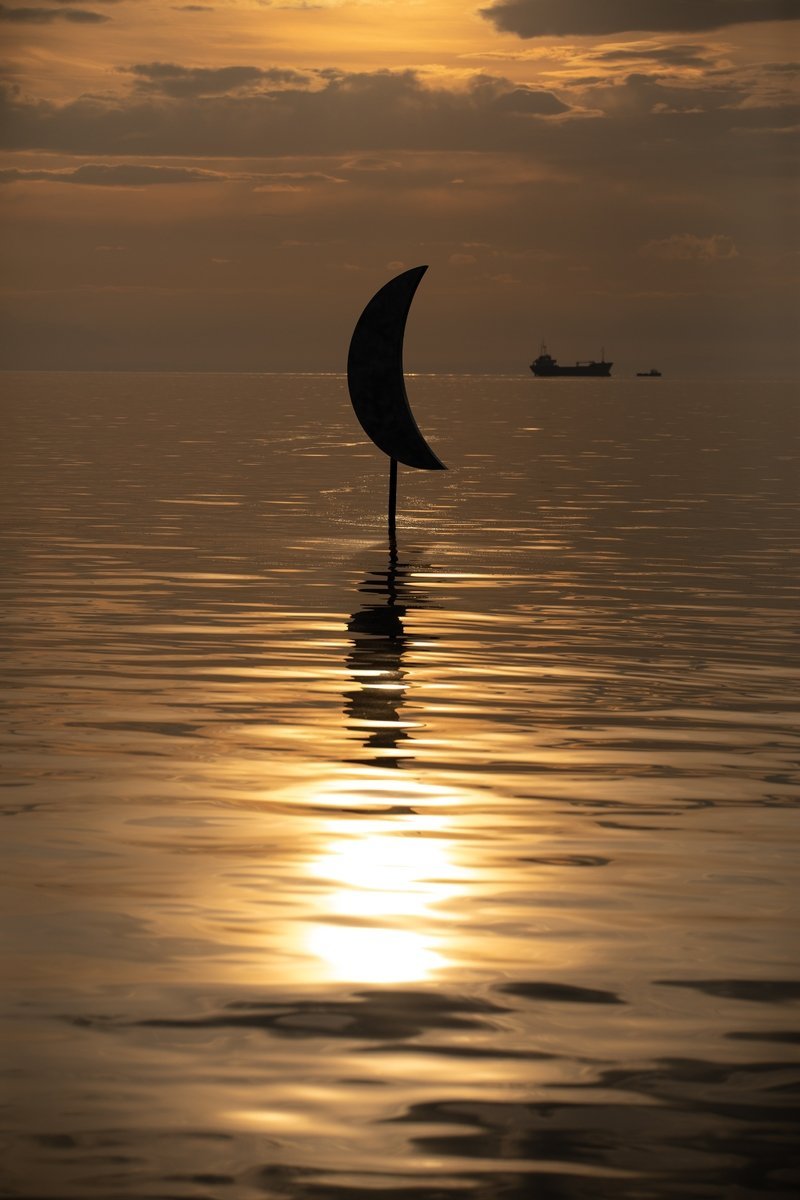 To «Φεγγαράκι στην Ακτή» «πλέει» στην Θεσσαλονίκη -Μαγεύει στη θάλασσα [εικόνες] | iefimerida.gr 1