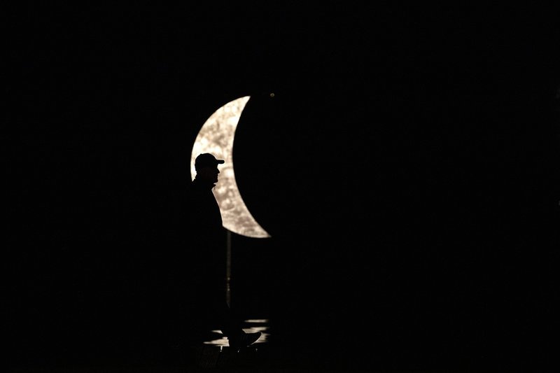 To «Φεγγαράκι στην Ακτή» «πλέει» στην Θεσσαλονίκη -Μαγεύει στη θάλασσα [εικόνες] | iefimerida.gr 6