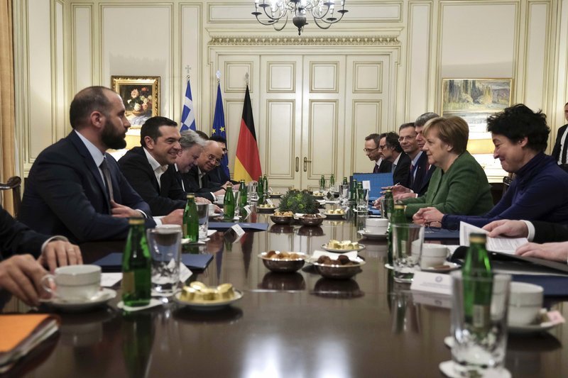 Οι δύο αντιπροσωπείες Ελλάδος και Γερμανίας στο Μαξίμου -Φωτογραφία: Intimenews/ΛΙΑΚΟΣ ΓΙΑΝΝΗΣ