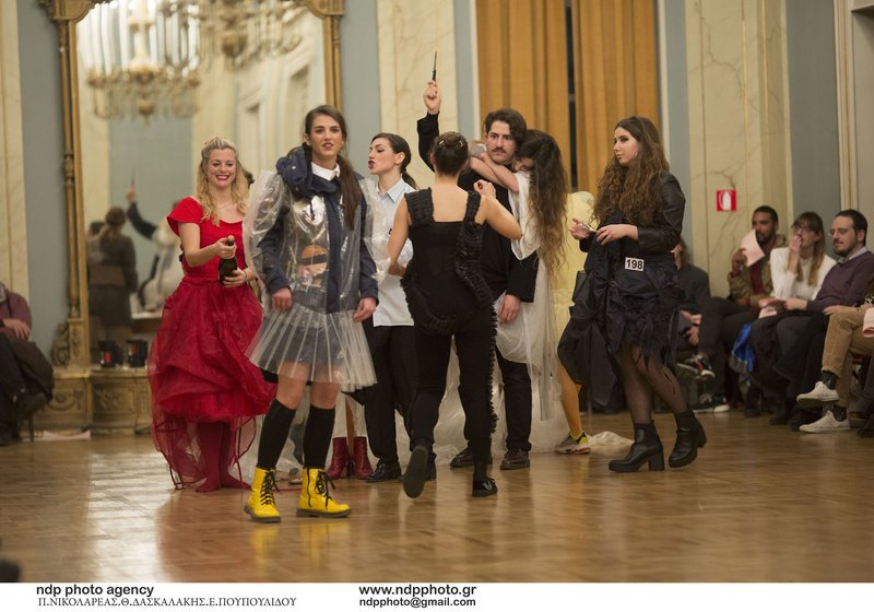 Ο γιος του Μίμη Ανδρουλάκη είναι σκηνοθέτης και χθες είχε πρεμιέρα [εικόνες] | iefimerida.gr 2