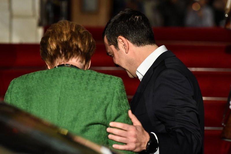 Μέρκελ: Είναι ευγνώμων στον Τσίπρα -Δεν θα επηρεάσω τον Μητσοτάκη [εικόνες & βίντεο] | iefimerida.gr 8