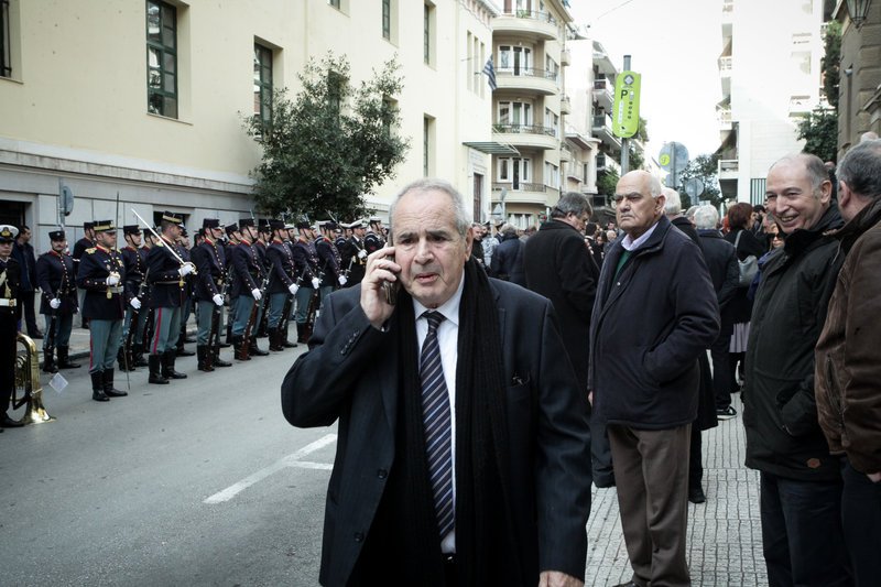 Ολη η ΝΔ στο τελευταίο αντίο στον Δημήτρη Σιούφα [εικόνες] | iefimerida.gr 9