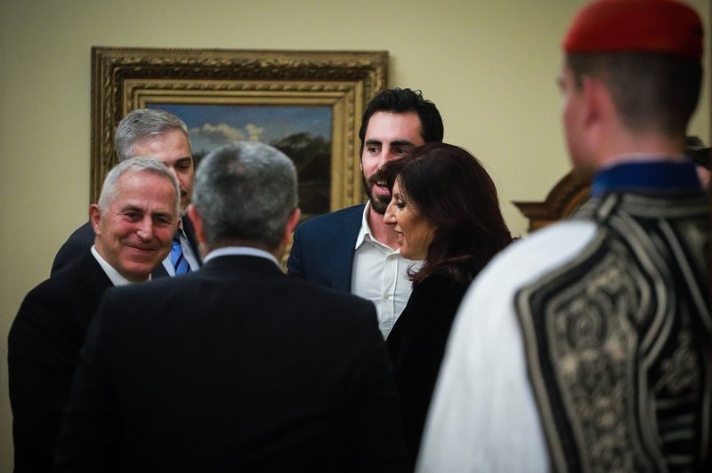 Ορκίστηκε υπουργός Αμυνας ο Ευάγγελος Αποστολάκης [εικόνες & βίντεο] | iefimerida.gr 3