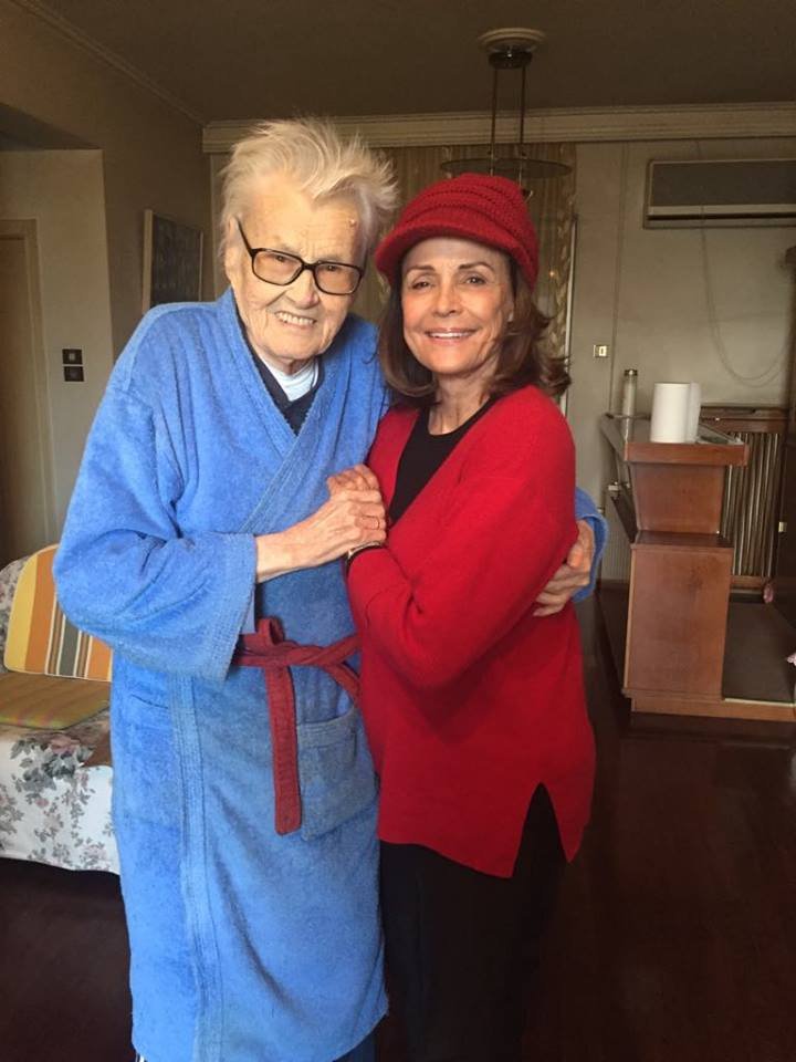 Η ομορφότερη γυναίκα του κόσμου έκανε γιορτές στην Αθήνα -Δείτε την Κορίνα Τσοπέη σήμερα [εικόνες] | iefimerida.gr 1