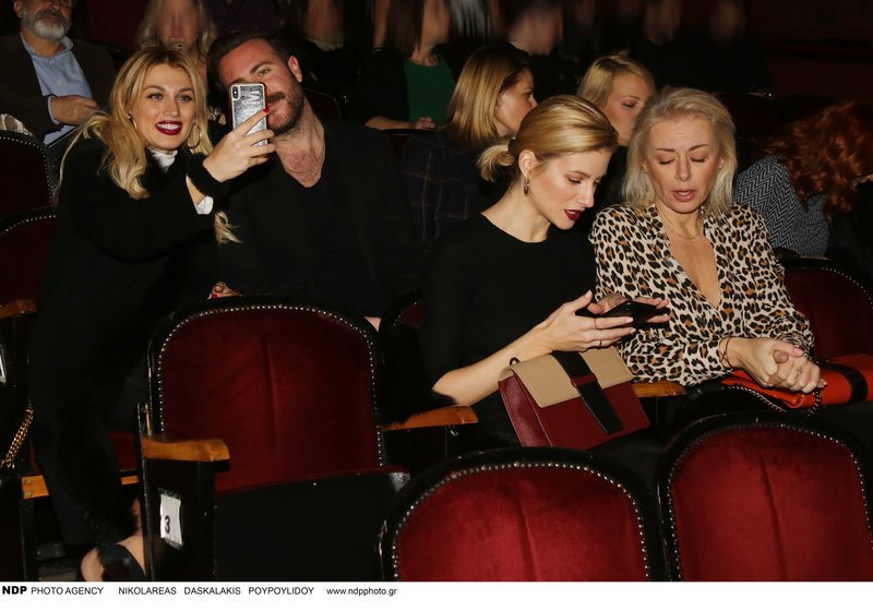 Η νυν και η πρώην: Σπυροπούλου-Αραβανή κάθισαν δίπλα δίπλα και δεν αντάλλαξαν ούτε ματιά [εικόνες] | iefimerida.gr 1