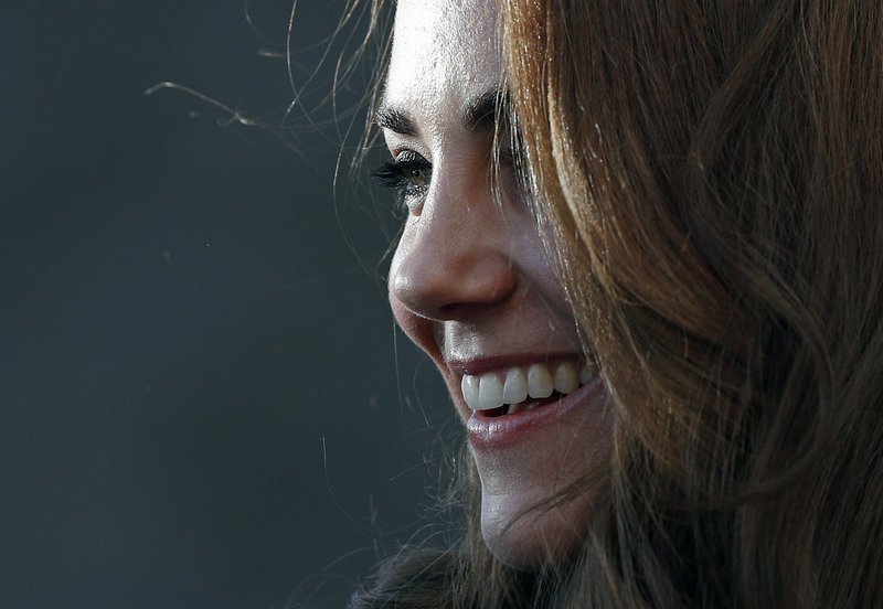 Η Κέιτ Μίντλετον μόλις αντέγραψε ένα λουκ της Μέγκαν Μαρκλ -Κόπιες οι δούκισσες [εικόνες] | iefimerida.gr 6