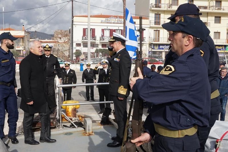 Από την επίσκεψη του Ευ. Αποστολάκη στη Χίο / Φωτογραφία: ΥΕΘΑ