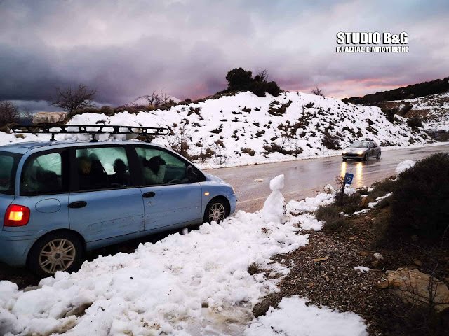 Μοναδικά καρέ: Η ώρα που δύει ο ήλιος στις χιονισμένες κορυφές της Αργολίδας [εικόνες] | iefimerida.gr 3