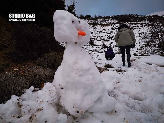 Μοναδικά καρέ: Η ώρα που δύει ο ήλιος στις χιονισμένες κορυφές της Αργολίδας [εικόνες] | iefimerida.gr 6