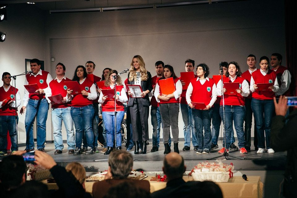 Η Πρέσβειρα της Ενωσης «Μαζί για το Παιδί» Δούκισσα Νομικού έφτιαξε βασιλόπιτα για τα παιδιά [εικόνες]  | iefimerida.gr 5