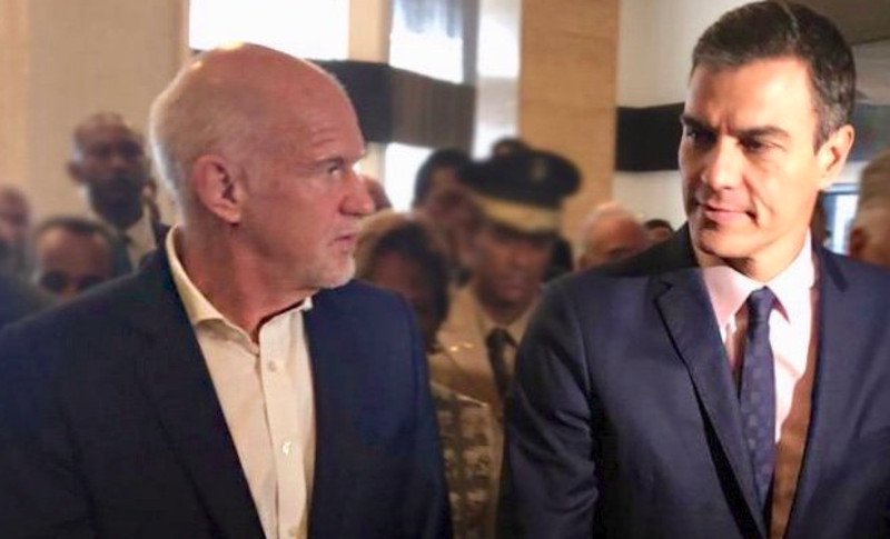 Ο Γιώργος Παπανδρέου με τον Ισπανό Πρωθυπουργό στην συνεδρίαση της Σοσιαλιστικής Διεθνούς