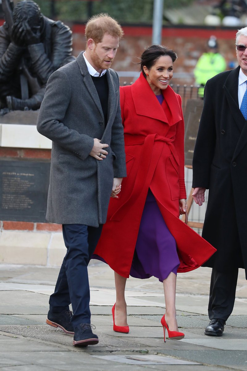 Η Μέγκαν Μαρκλ μόλις έκανε την πιο μοδάτη εμφάνισή της ever -Εγκυος με γενναίο σκίσιμο [εικόνες] | iefimerida.gr 0