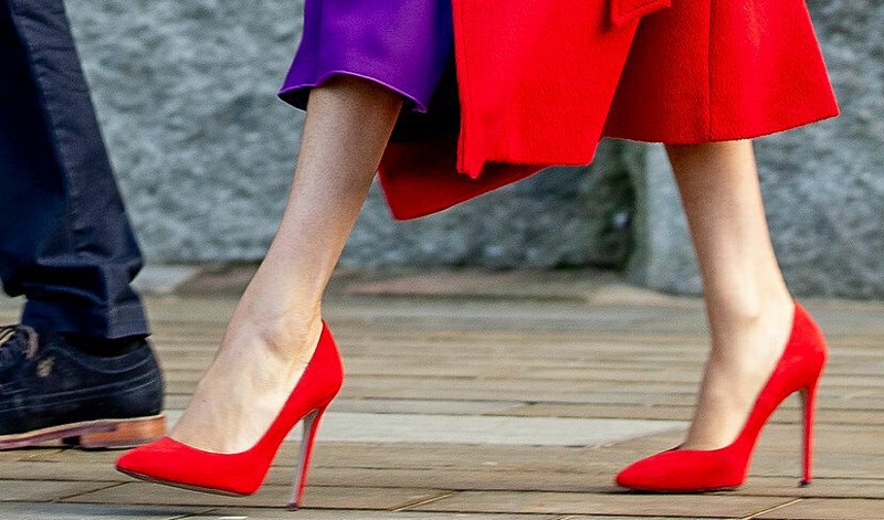 Η Κέιτ Μίντλετον κόντραρε άγρια τη Μέγκαν Μαρκλ -Εκανε την ανατροπή στο παπούτσι [εικόνες] | iefimerida.gr 5