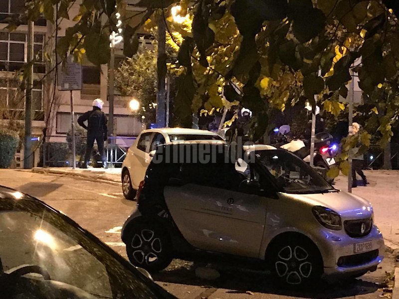  Υποπτο αντικείμενο στο ύψος του Χίλτον -Εκλεισε για μία ώρα η Βασ. Σοφίας [εικόνες & βίντεο] | iefimerida.gr 1