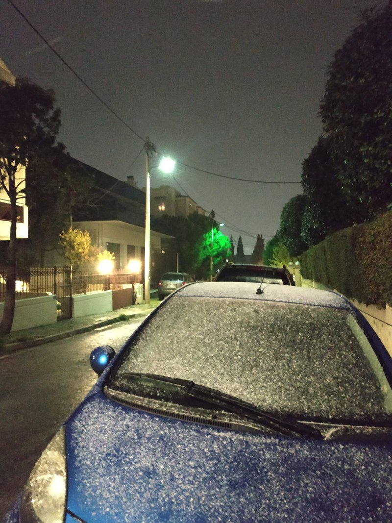 Σφοδρή χιονόπτωση στην Κηφισιά [εικόνες & βίντεο] | iefimerida.gr 16