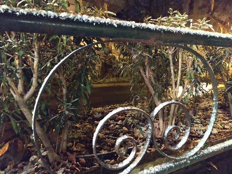 Σφοδρή χιονόπτωση στην Κηφισιά [εικόνες & βίντεο] | iefimerida.gr 11