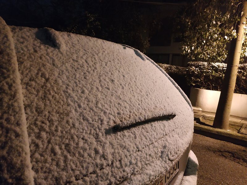 Σφοδρή χιονόπτωση στην Κηφισιά [εικόνες & βίντεο] | iefimerida.gr 7