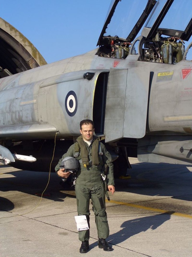 Αυτός είναι ο πιλότος του διθέσιου αεροσκάφους που κατέπεσε στο Μεσολόγγι [εικόνες] | iefimerida.gr 1