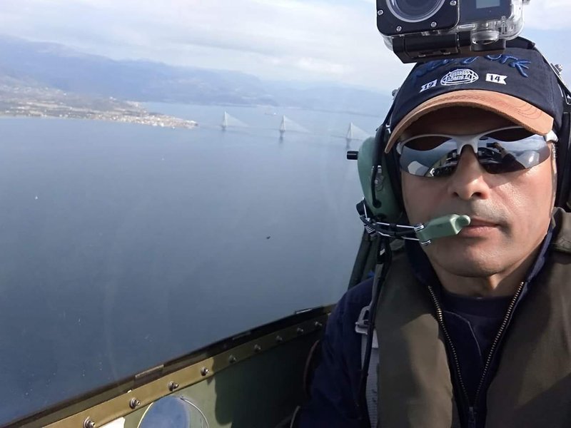Αυτός είναι ο πιλότος του διθέσιου αεροσκάφους που κατέπεσε στο Μεσολόγγι [εικόνες] | iefimerida.gr 3