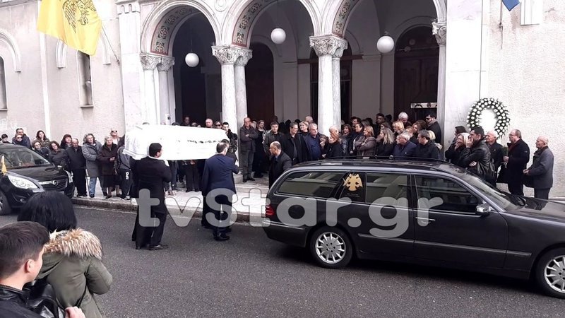 Λαμία: Το τελευταίο «αντίο» στην 13χρονη Ιωάννα [βίντεο & εικόνες] | iefimerida.gr 0