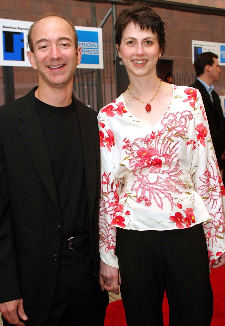 Πώς ο Τζεφ Μπέζος και η γυναίκα του από άσχημοι έγιναν γκλαμουράτοι και σικάτοι -Μεταμόρφωση εκατ. με πλαστικές [εικόνες] | iefimerida.gr 3