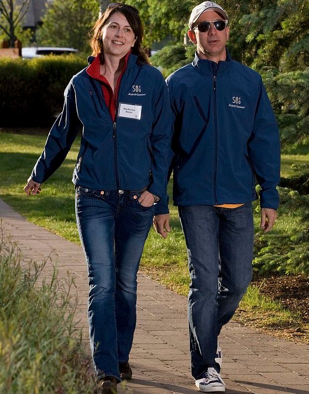 Πώς ο Τζεφ Μπέζος και η γυναίκα του από άσχημοι έγιναν γκλαμουράτοι και σικάτοι -Μεταμόρφωση εκατ. με πλαστικές [εικόνες] | iefimerida.gr 7