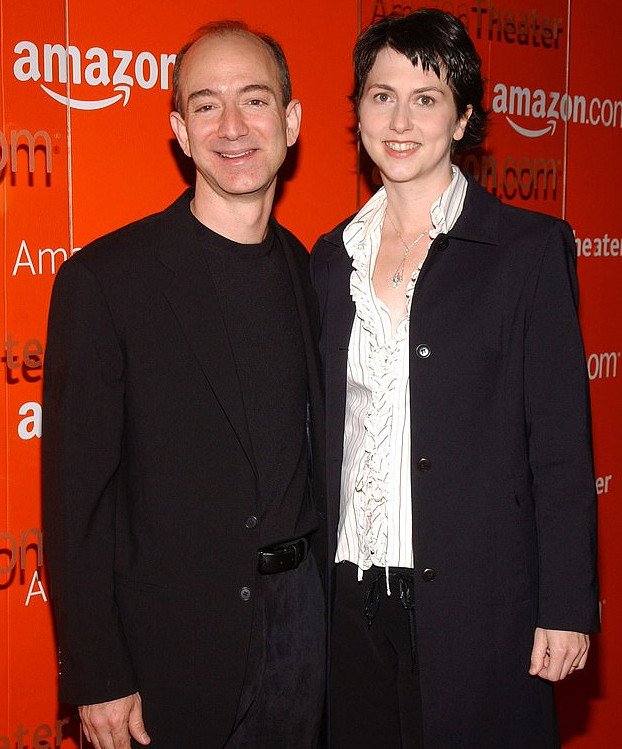 Πώς ο Τζεφ Μπέζος και η γυναίκα του από άσχημοι έγιναν γκλαμουράτοι και σικάτοι -Μεταμόρφωση εκατ. με πλαστικές [εικόνες] | iefimerida.gr 5