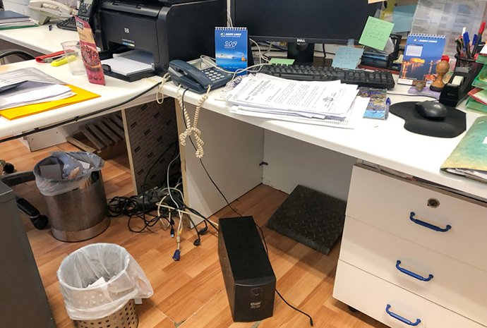Εκλεψαν υπολογιστές, μία τηλεόραση και ένα DVD player