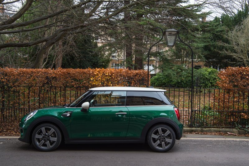 Εκδοση MINI 60 Years: Επετειακή έκδοση με παραδοσιακό σπορ πνεύμα και Βρετανική ευφυΐα [εικόνες] | iefimerida.gr 4