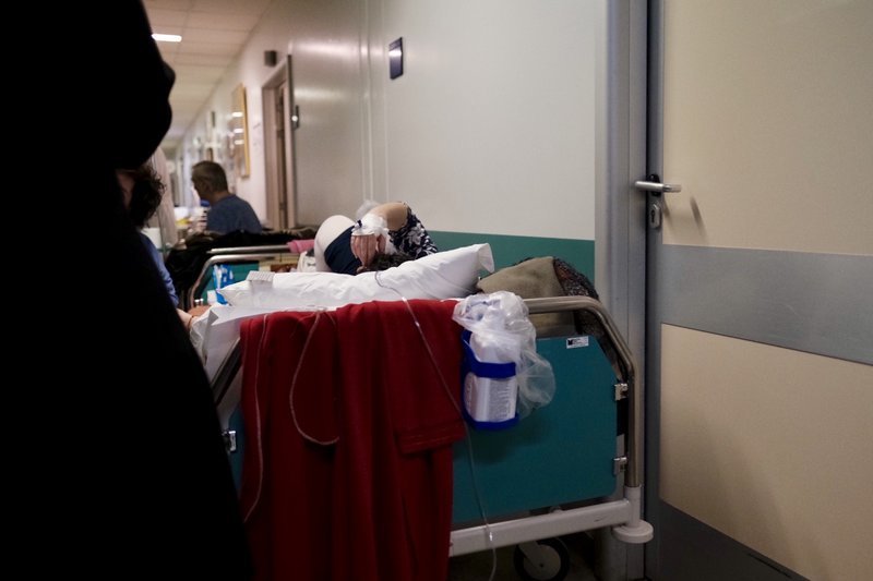 Αυτοψία Μητσοτάκη στο Αττικό νοσοκομείο: Eίδα ράντζα στους διαδρόμους, λίγους νοσηλευτές και εξοπλισμό που δεν δουλεύει [εικόνες] | iefimerida.gr 5