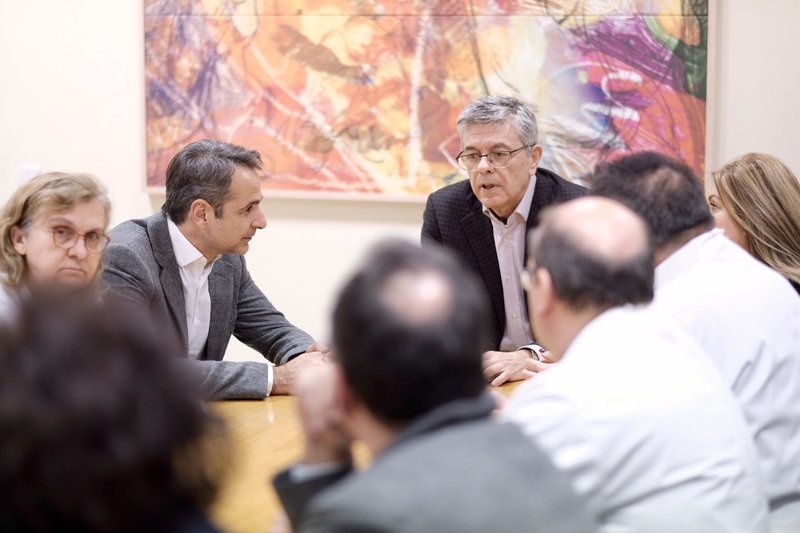 Αυτοψία Μητσοτάκη στο Αττικό νοσοκομείο: Eίδα ράντζα στους διαδρόμους, λίγους νοσηλευτές και εξοπλισμό που δεν δουλεύει [εικόνες] | iefimerida.gr 11