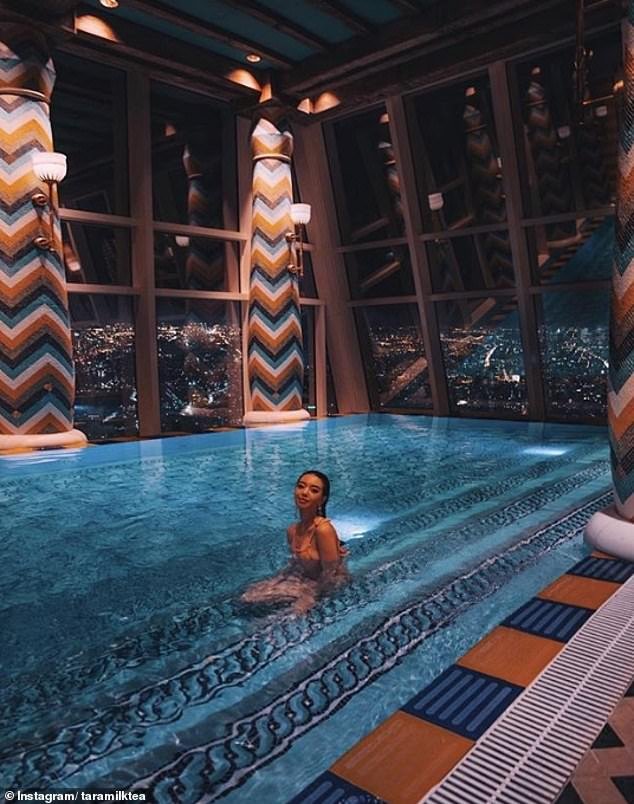 Μπάνιο δίπλα σε ενυδρείο και δείπνο με καμηλοπαρδάλεις –Ετσι έκαναν Πρωτοχρονιά τα Richs Kids [εικόνες] | iefimerida.gr 12