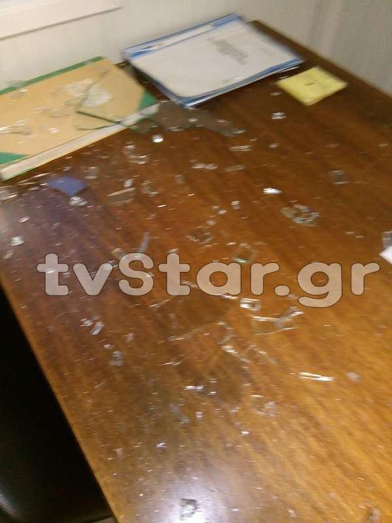 Αιματηρό επεισόδιο μεταξύ προσφύγων στη Ριτσώνα -Στο νοσοκομείο δύο ανήλικοι [εικόνες] | iefimerida.gr 2