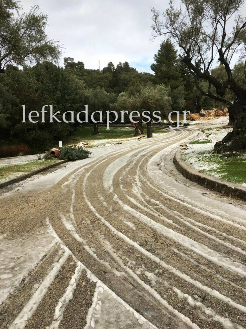 Εντυπωσιακές εικόνες: Ο Σκορπιός ντύθηκε στα «λευκά» | iefimerida.gr 2