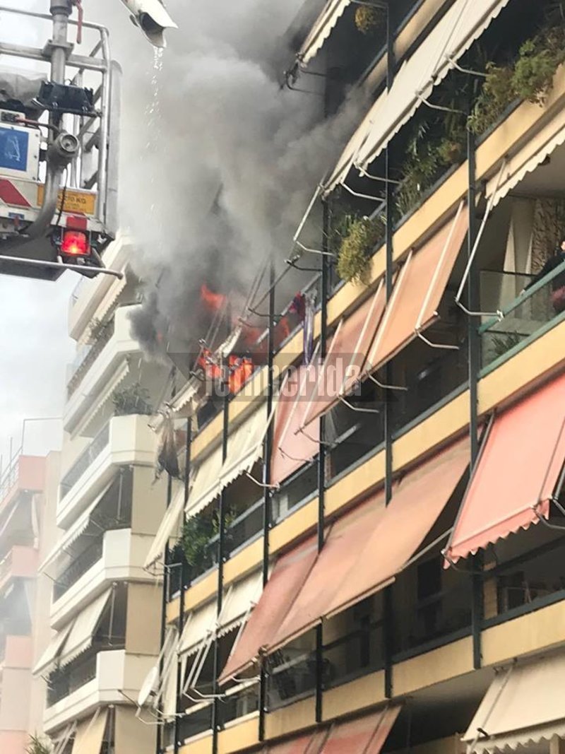 Φωτιά σε διαμέρισμα στη Νέα Σμύρνη [εικόνες & βίντεο] | iefimerida.gr 2