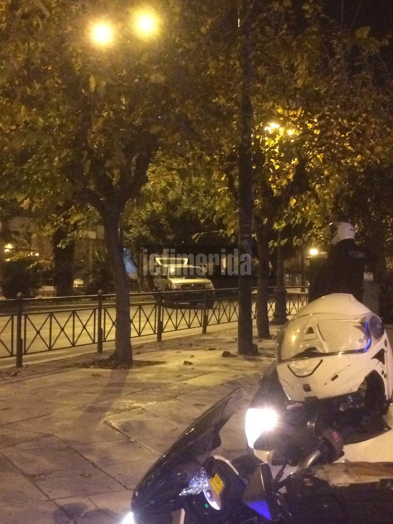  Υποπτο αντικείμενο στο ύψος του Χίλτον -Εκλεισε για μία ώρα η Βασ. Σοφίας [εικόνες & βίντεο] | iefimerida.gr 4