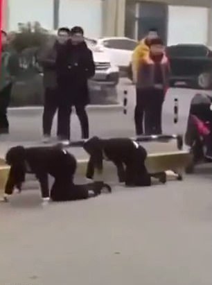 Το προσωπικό αποτελούνταν από γυναίκες που εργάζονταν σε εταιρεία με προϊόντα ομορφιάς