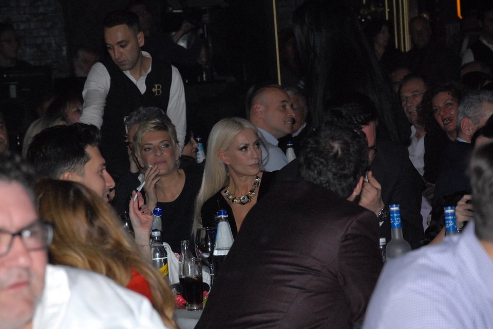 Η Μαρία Μπακοδήμου με την παρέα της 