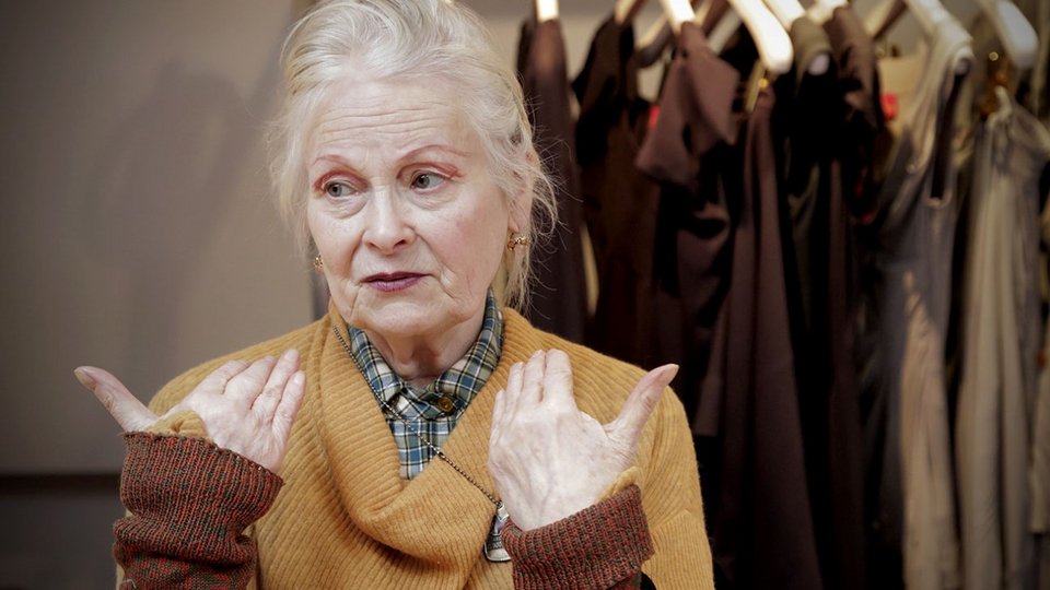 Η Vivienne Westwood αναδιαμορφώνει και καθορίζει την Βρετανική Μόδα για περισσότερο από 40 χρόνια