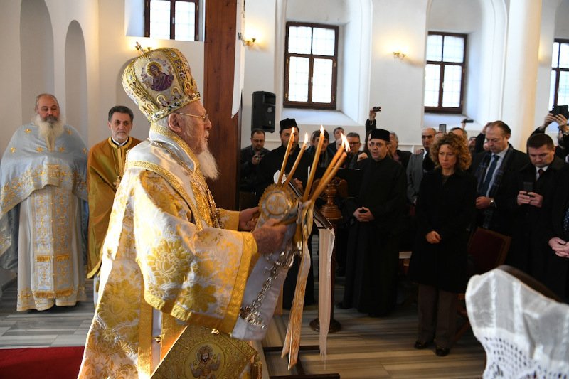 Ιστορική στιγμή στην Τρίγλια: Αγιασμός υδάτων για πρώτη φορά μετά το 1922 [εικόνες] | iefimerida.gr 2