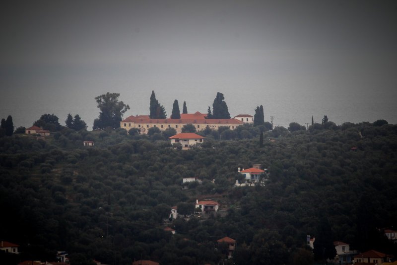 Το νησί Τρίκερι, ένα στολίδι του Παγασητικού που κάποτε ήταν τόπος εξορίας γυναικών [εικόνες] | iefimerida.gr 4