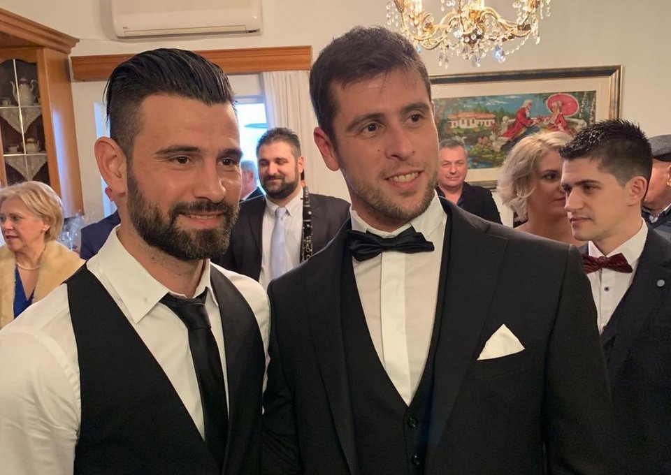 Ο Γιάννης Τσίλης παντρεύτηκε την Λένα και ήταν εκεί όλο το Survivor -Δείτε τη νύφη [εικόνες & βίντεο] | iefimerida.gr 0