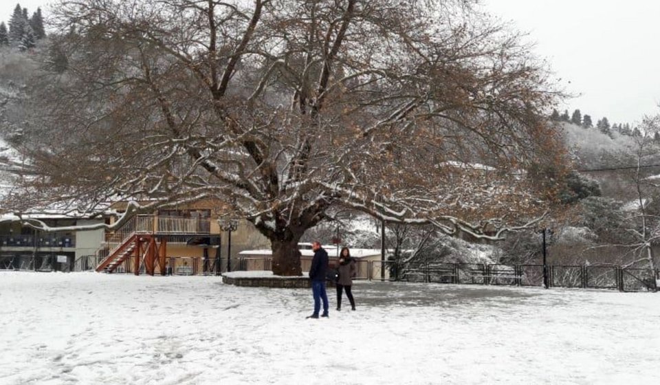 Ο Αλέξης Τσίπρας με apres ski μπότες στην Αρτα -Μαζί με την Περιστέρα [εικόνες] | iefimerida.gr 3
