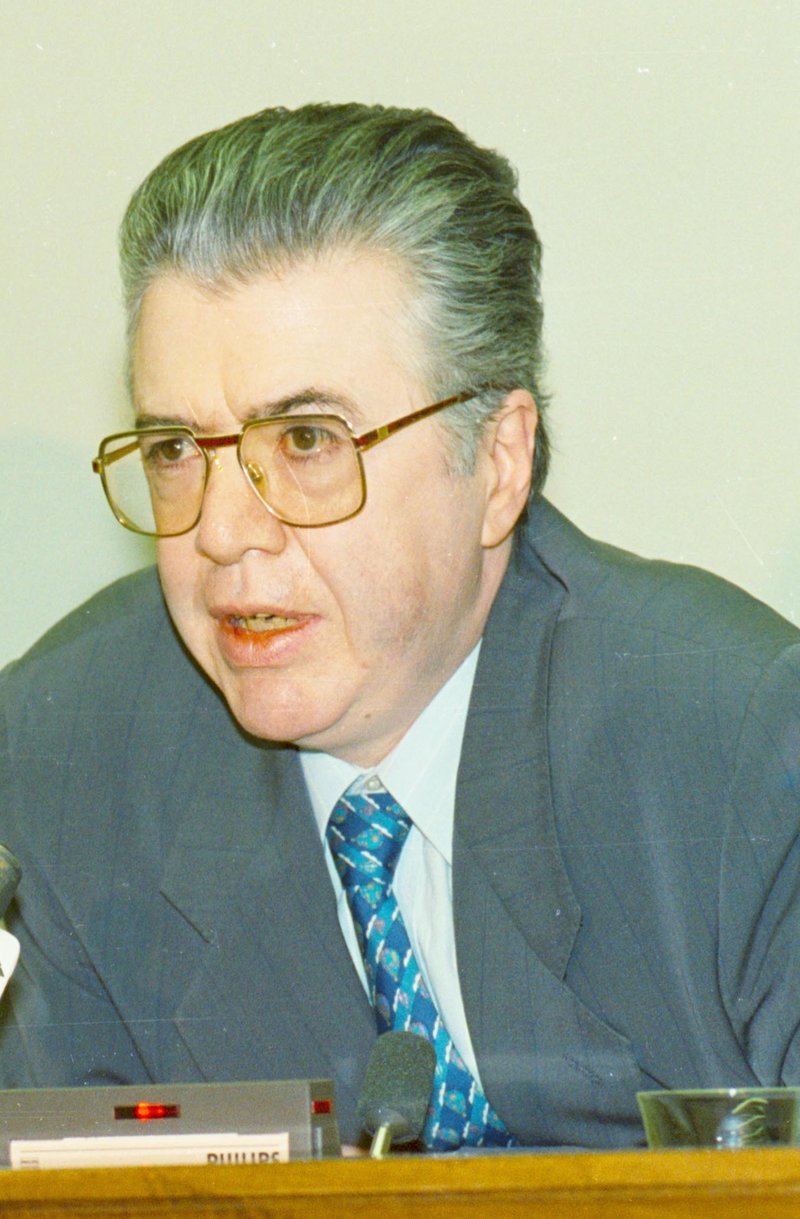 Οταν ο Κουφοντίνας εκτελούσε εν ψυχρώ τον Βρανόπουλο στη Σόλωνος [εικόνες &amp; βίντεο] | iefimerida.gr 2