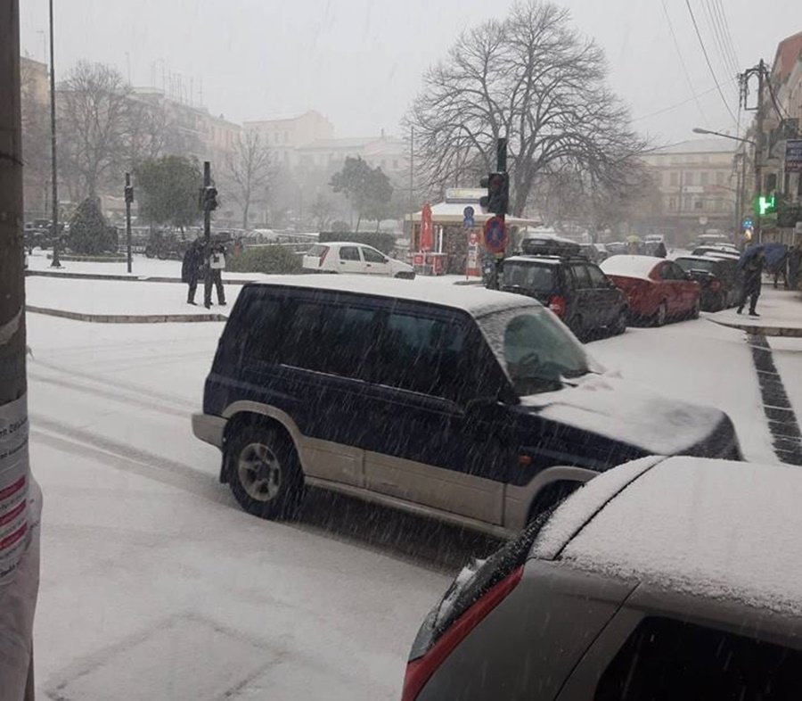 Πρωτόγνωρες, μαγικές εικόνες στην Κέρκυρα: Χιόνια μετά από 13 χρόνια [εικόνες & βίντεο]  | iefimerida.gr 5